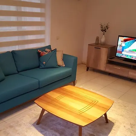 Antalya Elegant Golf First Floor 2 Bedrooms Pool View Close To Center Lägenhet