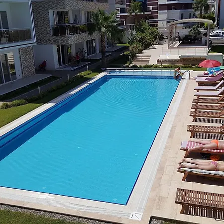 Antalya Elegant Golf First Floor 2 Bedrooms Pool View Close To Center Lägenhet *